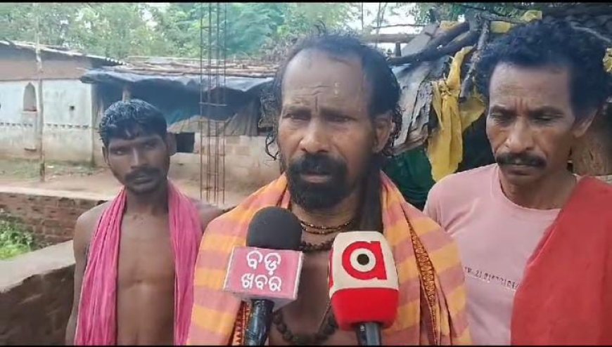 ଅଧାପନ୍ତରିଆ ଅବସ୍ଥାରେ ପଡ଼ି ରହିଛି ତେର୍ଲୋ ମୁନିଗୁଡା ପଡା ଶିବମନ୍ଦିର ମଣ୍ଡପ,