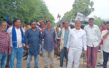 ଏସ ଟି ଓ ଏସ ସି ଅଧିକାର ସୁରକ୍ଷା ମହାସଂଘ କଳାହାଣ୍ଡି ଜୁନାଗଡ ସହର ବିଭିନ୍ନ ଅଞ୍ଚଳରେ ଭାରତ ବନ୍ଦ ପାଳନ,