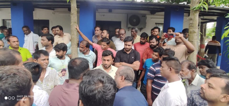 ବେଲଗୁଣ୍ଠାରେ ବିଭିନ୍ନ ଅନିୟମିତତା ଅଭିଯୋଗ ନେଇ ବିଜେପିର ଏନ୍.ଏ.ସି ଓ ଟିପିଏସଓଡିଏଲ୍ କାର୍ଯ୍ୟାଳୟ ଘେରାଉ ।