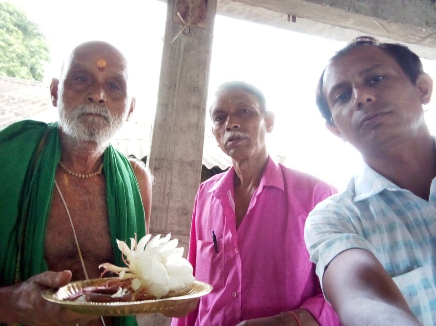 ନର୍ଲା ରୋଡ ରେ  ଫୁଟିଲା ଆଉ ଏକ ବ୍ରହ୍ମ କମଲ , ଭକ୍ତି ମୟ ପରିବେଶ ରେ ମହାଦେବ ଙ୍କୁ ଅର୍ପଣ,