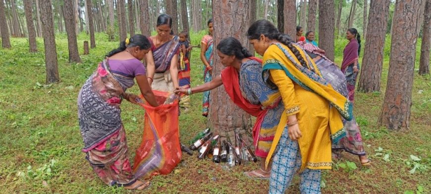 ବିଶ୍ୱ ପର୍ଯ୍ୟଟନ ଦିବସରେ ଶହ ଶହ ପ୍ଲାଷ୍ଟିକ ଓ କାଚ ବୋତଲ : ଚିନ୍ତାରେ ପରିବେଶବିତ୍‌