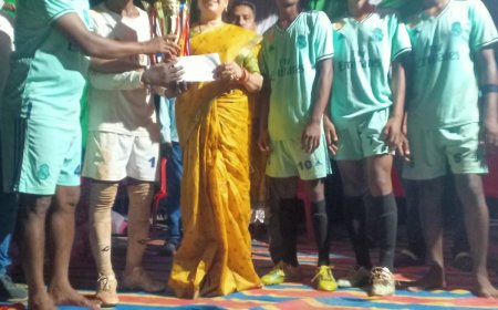 ପୂର୍ଣ୍ଣ ଚନ୍ଦ୍ର ମାଝୀଙ୍କ ୫ ମ ଏକ ଦିବସୀୟ ଫୁଟ୍ ବଲ ଟୁର୍ଣ୍ଣାମେଣ୍ଟରେ ରଜା ପଡ଼ା ଚାମ୍ପିୟାନ,