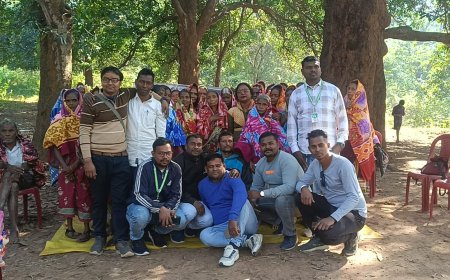 ସୋସିଆଲ ୱେଲଫେୟାର ଅର୍ଗାନେଯେସନ୍ କଳାହାଣ୍ଡି ପରିବାର ତରଫରୁ କମ୍ବଳ ବଣ୍ଟନ,