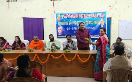 ଏ .ଓ.ଏସ.ସି.ଏଫ.ତରଫରୁ ଭବାନୀପାଟଣା ଠାରେ ଶିକ୍ଷାର ଜନନୀ ମାତା ସାବିତ୍ରୀ ବାଈଫୁଲେ ଙ୍କ ୧୯୫ ତମ ଜନ୍ମଜୟନ୍ତୀ ପାଳିତ ।‌