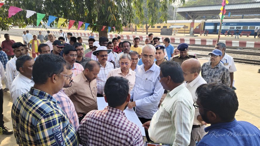 ଦ୍ରୁତ ଗାମୀ ଟ୍ରେନ ରହଣି ଓ ଗୁଣୁପୁର ରେଳଲାଇନ ବିଷମ କଟକ କୁ ସଂଯୋଗ ନିମନ୍ତେ ଦାବି ପତ୍ର ପ୍ରଦାନ,