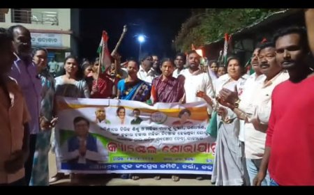 ନର୍ଲା କଂଗ୍ରେସ ପକ୍ଷରୁ ମହିଳା ସୁରକ୍ଷା ଓ ନ୍ୟାୟ ଦାବି ରେ କ୍ୟାଣ୍ଡେଲ ଶୋଭାଯାତ୍ରା।