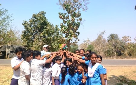 ପୁଣି ନିଜ ସ୍କୁଲ କୁ ଫେରିଲେ ଛାତ୍ର ବତ୍ସଳ ଶିକ୍ଷକ ସହଦେବ କରୁଆଁ ,ଛାତ୍ରଛାତ୍ରୀ ଅଭିଭାବକ ମହଲରେ ଖୁସିର ଲହରୀ,