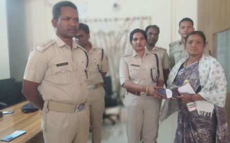 ନର୍ଲା ଥାନା ପରିସରରେ କେସିଙ୍ଗା SDPO ଙ୍କ ପ୍ରେସ ମିଟ୍,