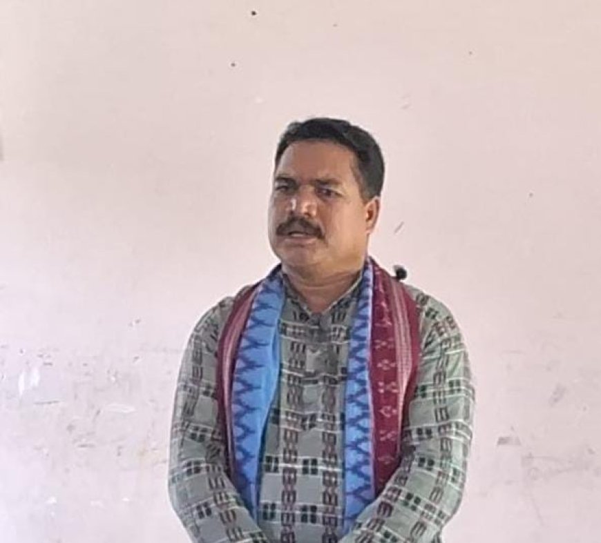 ଡମ କର୍ଲା ଖୁଣ୍ଟା ସରପଞ୍ଚ ଙ୍କ ସ୍ୱାମୀଙ୍କୁ ଛୁରୀରେ ଭୁସି ହତ୍ୟା, ଦୁର୍ବୃତ୍ତ ଫେରାର,